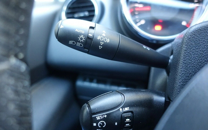 Peugeot 3008 cena 38900 przebieg: 166000, rok produkcji 2015 z Szczebrzeszyn małe 301